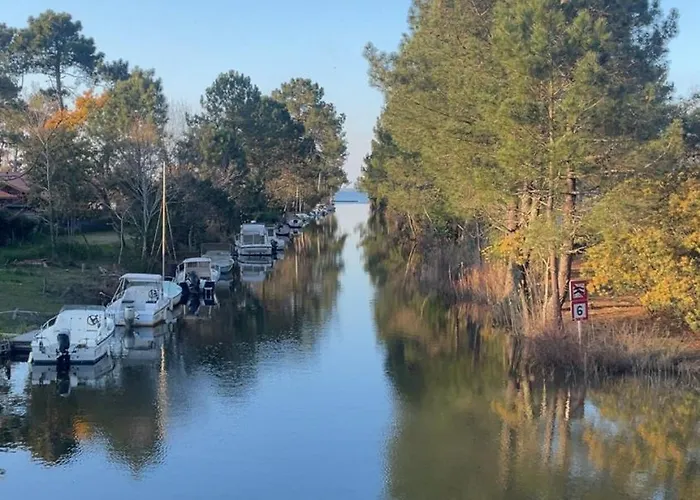 別荘 13 - En Duplex Jardin Prive A 400m Du